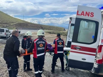 Yoldan çıkan araç kaza yaptı: 1yaralı
