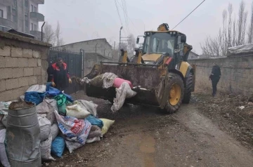 Yüksekova’da bahar temizliği başladı
