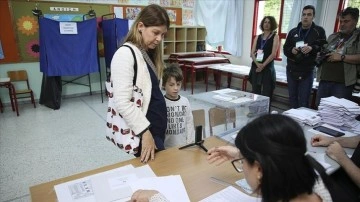 Yunanistan'da PASOK-KINAL ittifakı lideri Nikos Andrulakis, hükümet kurma görevini reddetti