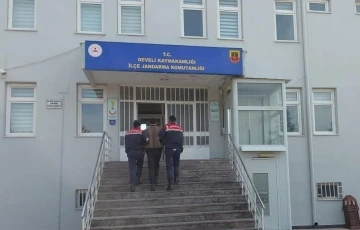 Yurda kaçak yollarla giren PKK’lı yakalandı
