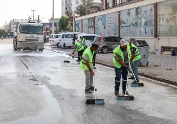 Yüreğir Belediye Başkanı Kocaispir: &quot;Sokakları deterjanla yıkanan tek ilçe Yüreğir&quot;
