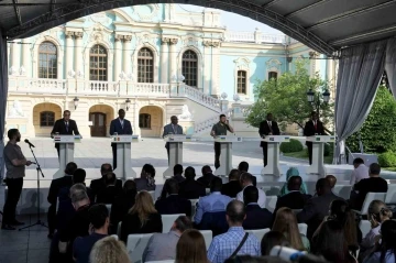 Zelenskiy Afrikalı liderlerle görüştü
