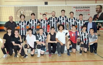 Zonguldak Voleybol Kulübü milli voleybolcu Kadir Cin’i ağırladı
